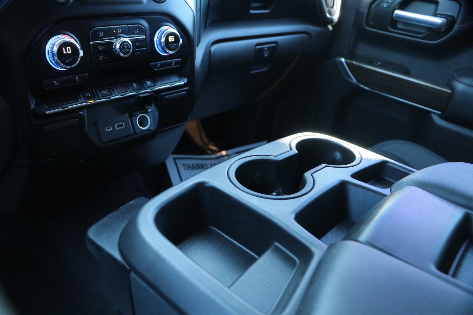 Used 2020 GMC Sierra 1500 SLE w/ SLE Value Package image 24