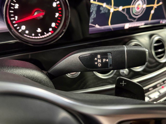 Used 2019 Mercedes-Benz E 300 4MATIC image 26