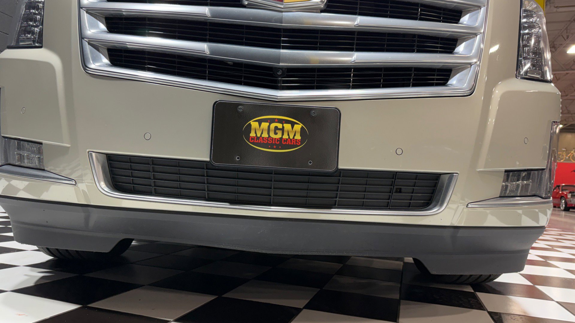 Used 2015 Cadillac Escalade Luxury image 44