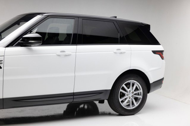 Used 2018 Land Rover Range Rover Sport SE image 39
