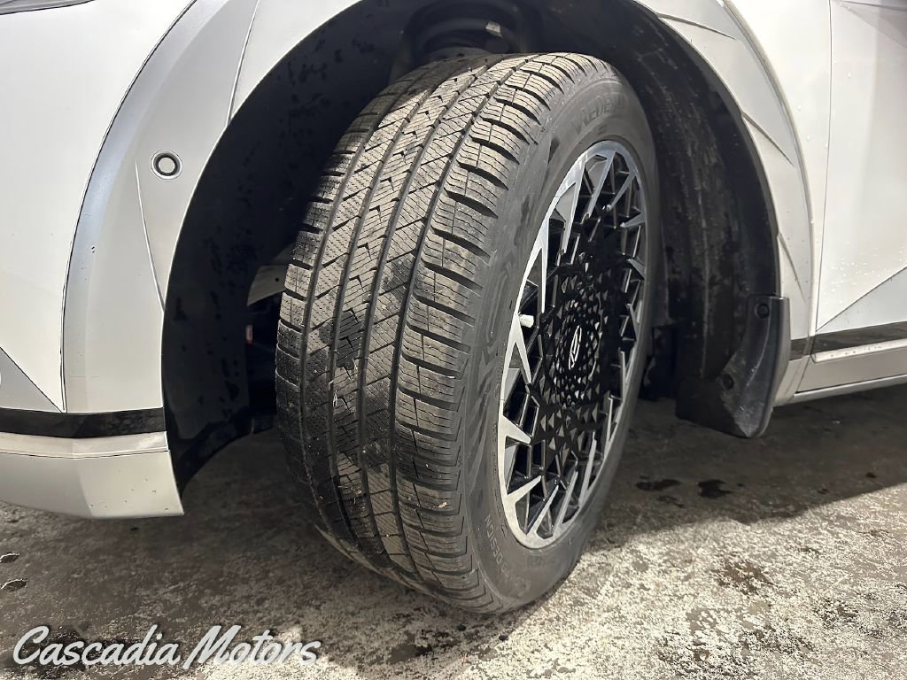 Used 2022 Hyundai Ioniq 5 Limited image 34