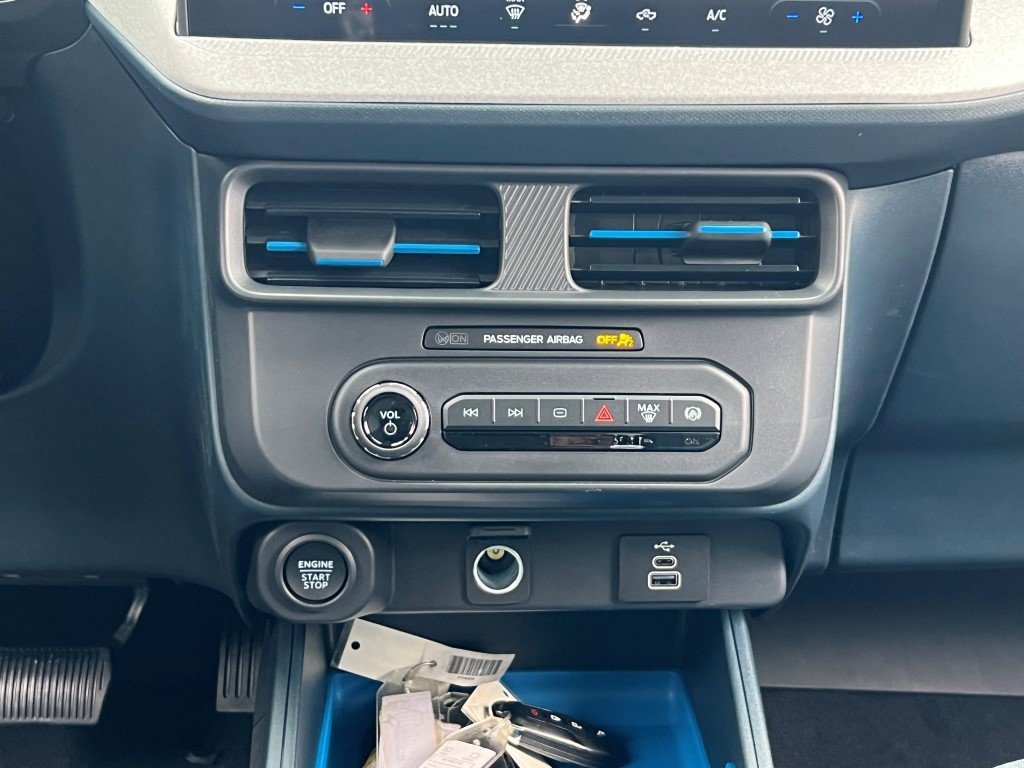 New 2026 Ford Maverick XLT image 18