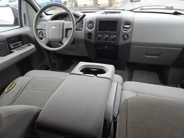 Used 2006 Ford F150 XLT image 25