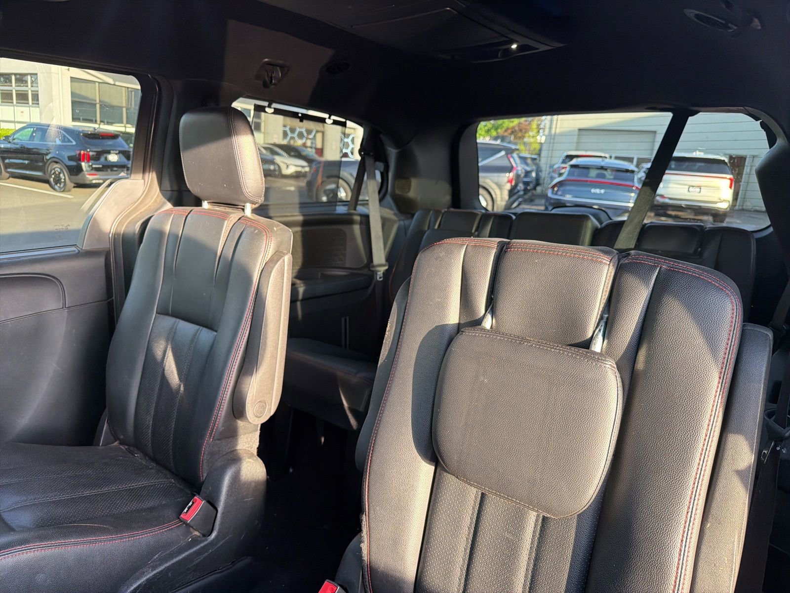 Used 2015 Dodge Grand Caravan R/T w/ Safety Sphere Group FWD image 5
