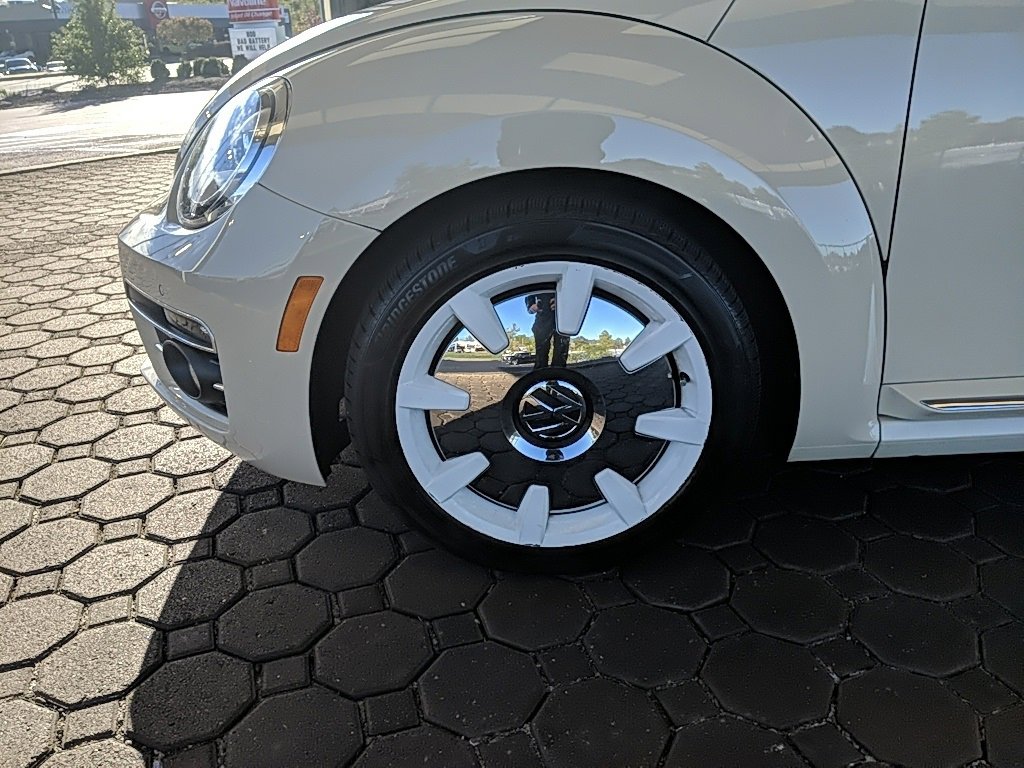 Used 2019 Volkswagen Beetle 2.0T Final Edition SEL image 9