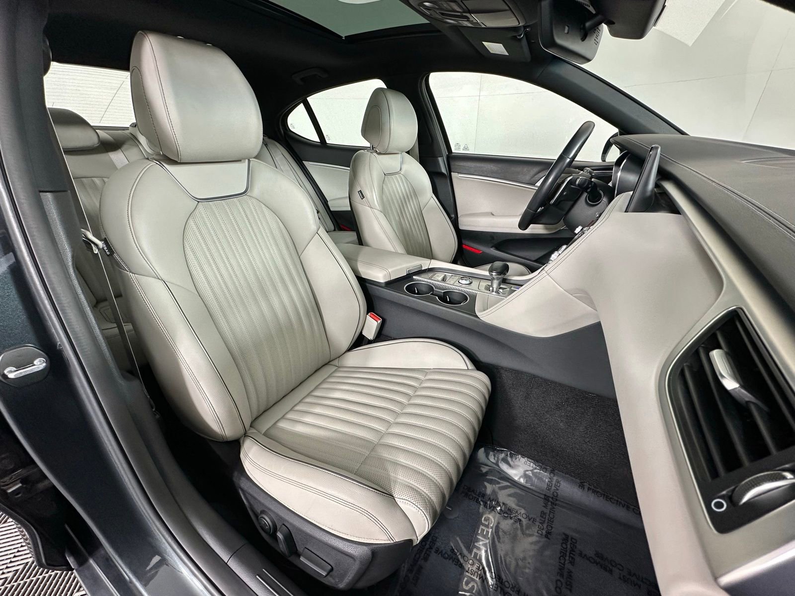 Used 2023 Genesis G70 2.0T w/ Sport Prestige Package image 6