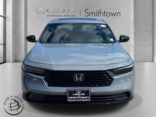 Used 2023 Honda Accord Sport image 2