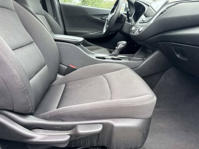 Used 2024 Chevrolet Malibu LT FWD image 11