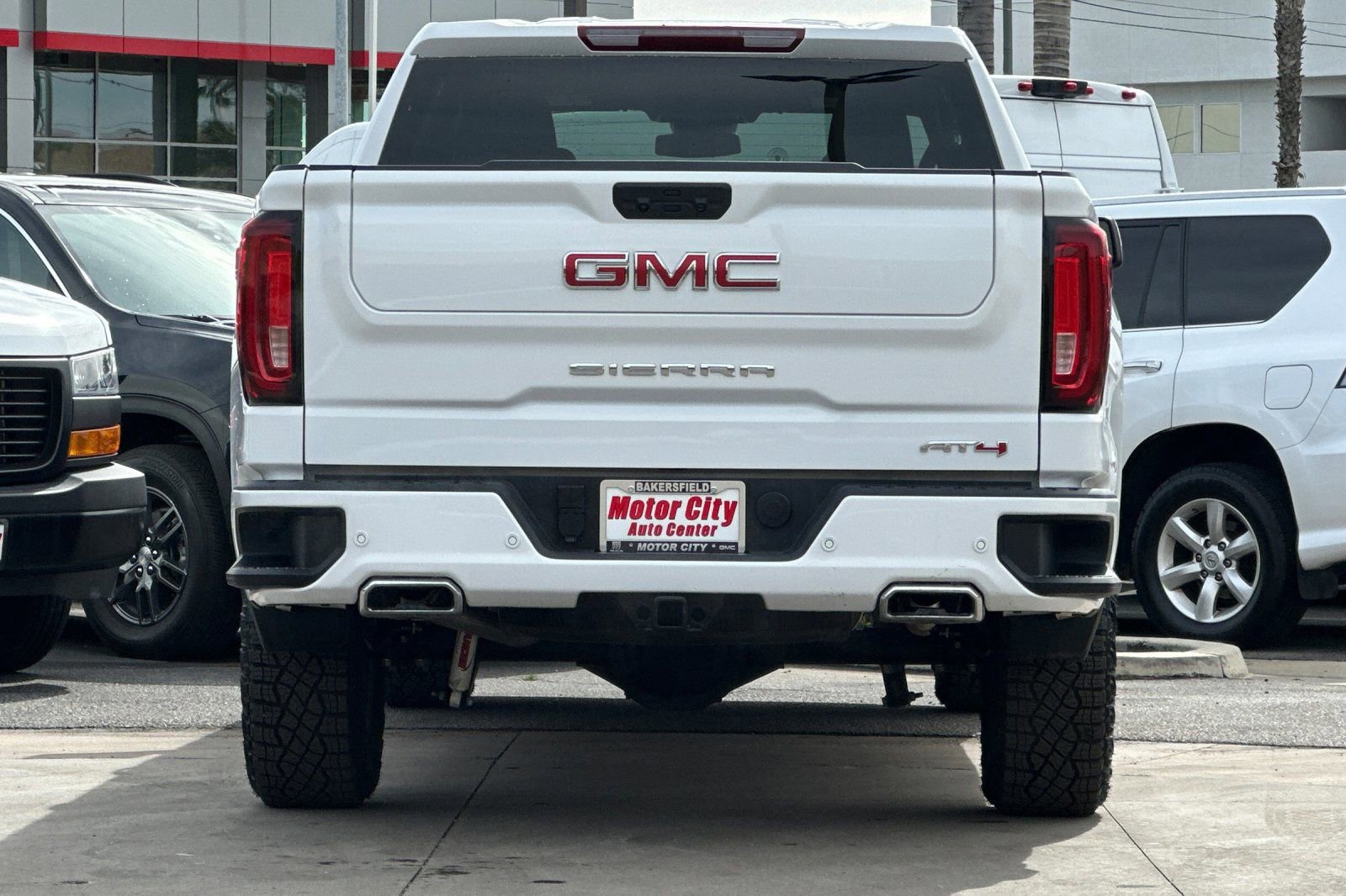 Certified 2025 GMC Sierra 1500 AT4 image 5