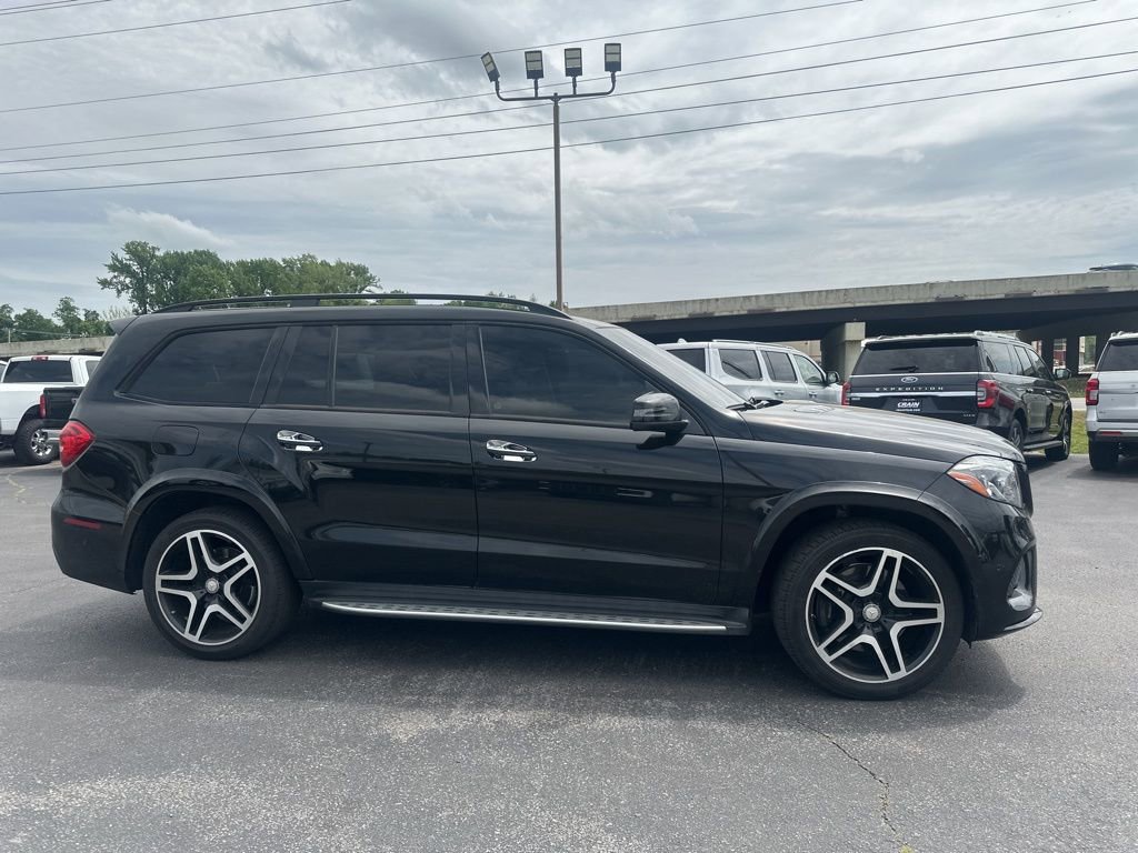 Used 2017 Mercedes-Benz GLS 550 4MATIC image 3
