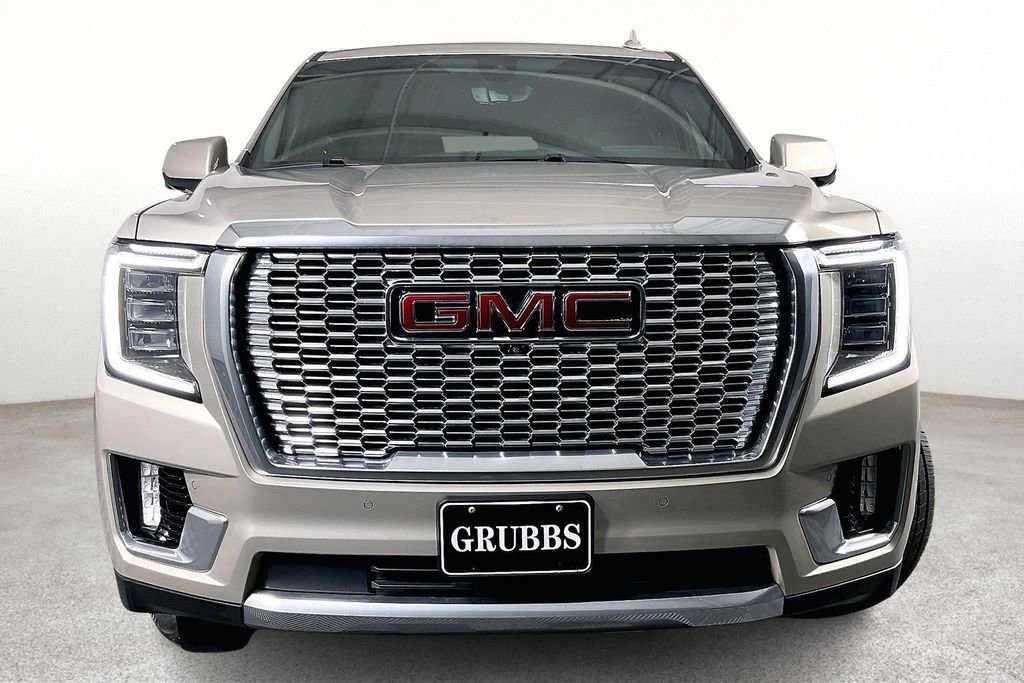 Used 2022 GMC Yukon Denali w/ Denali Premium Package RWD image 4