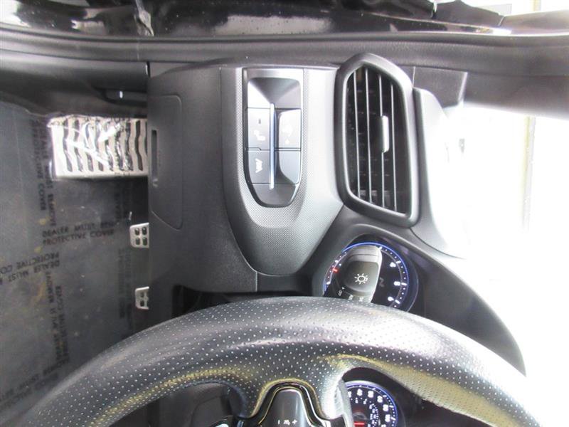 Used 2022 Hyundai Veloster N image 11