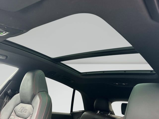 Used 2023 Audi RS Q8 w/ Black Optic Package image 15