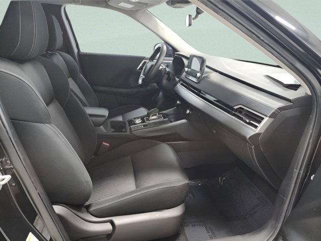 Used 2022 Mitsubishi Outlander ES image 11