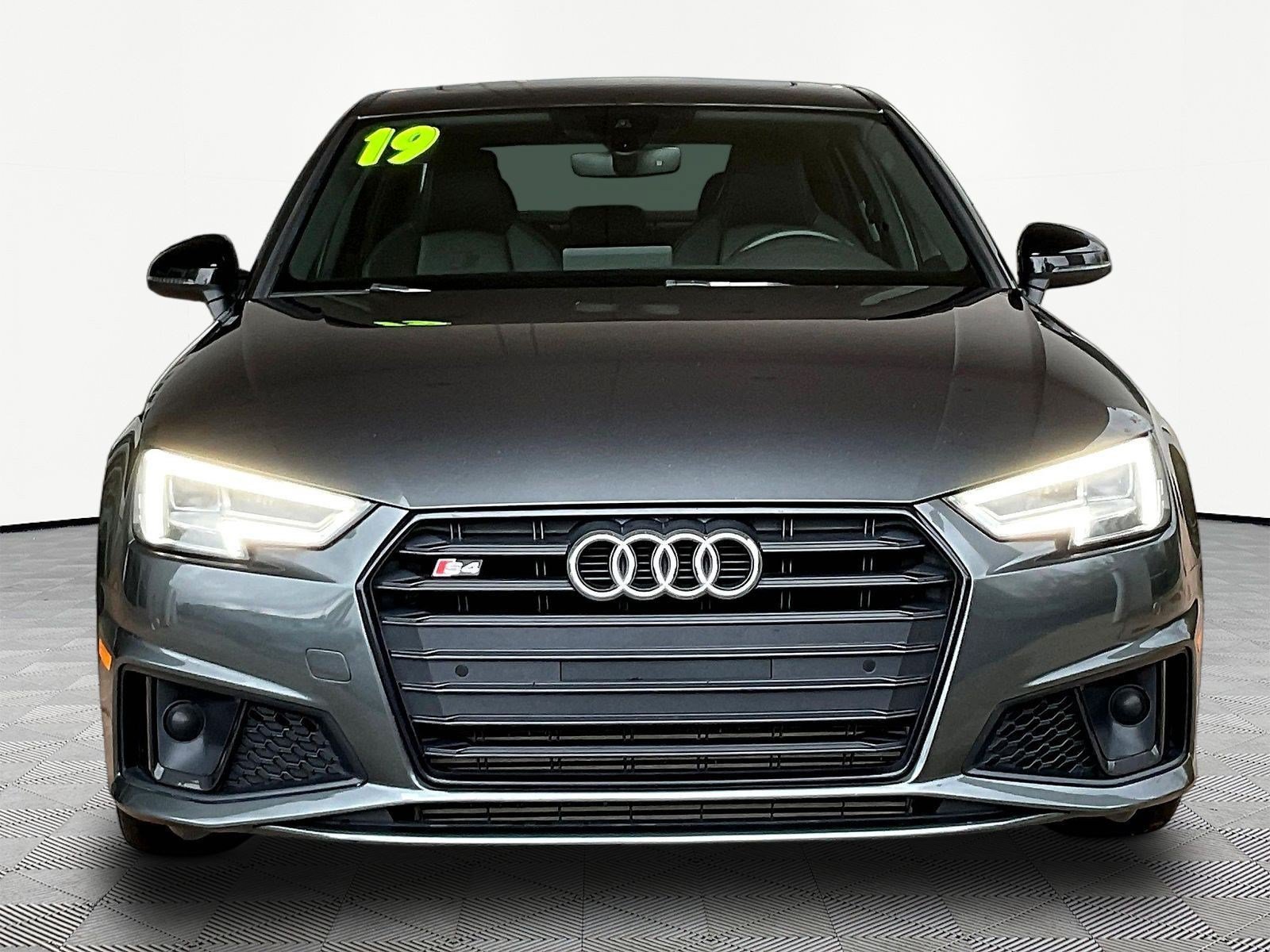 Used 2019 Audi S4 Premium Plus w/ Premium Plus Package AWD/4WD image 2