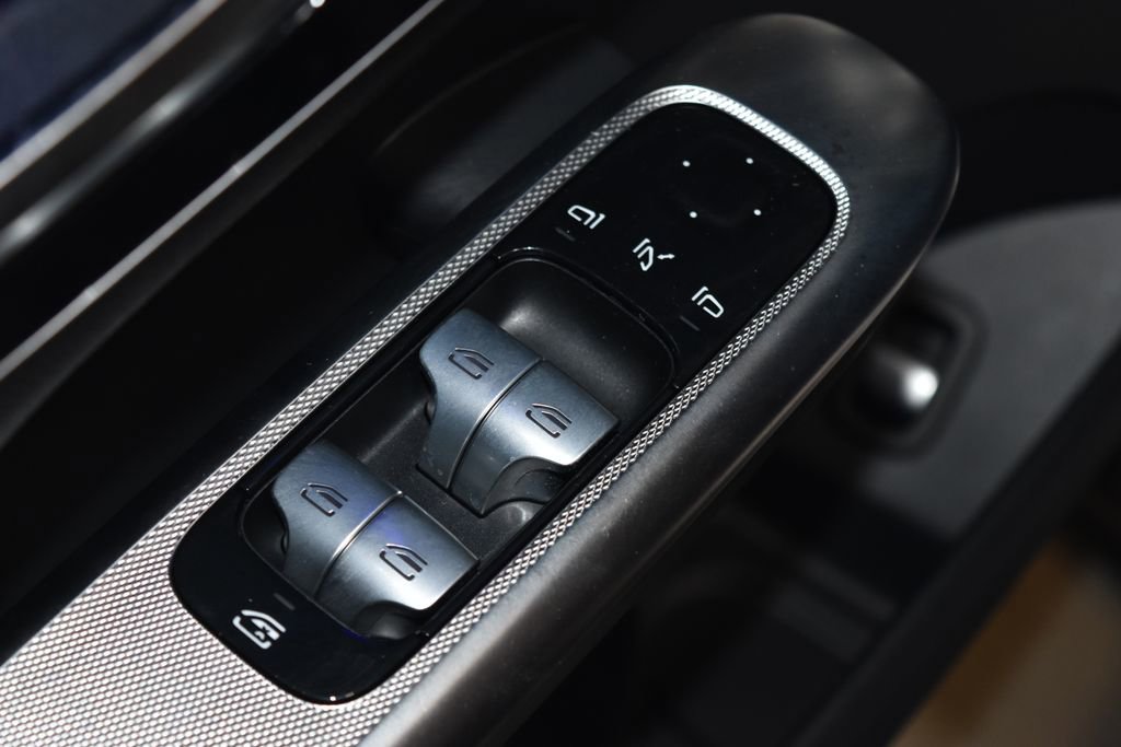 Certified 2024 Mercedes-Benz GLC 300 4MATIC image 6