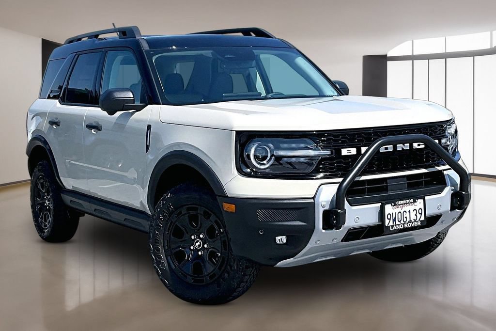Used 2025 Ford Bronco Sport Badlands w/ Sasquatch Badlands Package AWD/4WD image 3