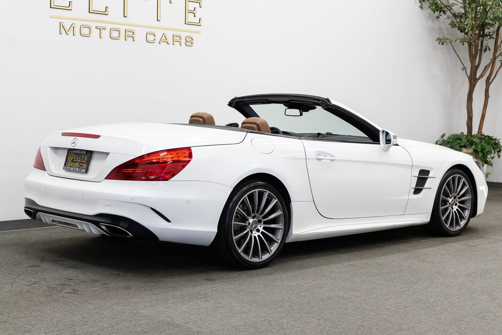 Used 2017 Mercedes-Benz SL 450 image 10
