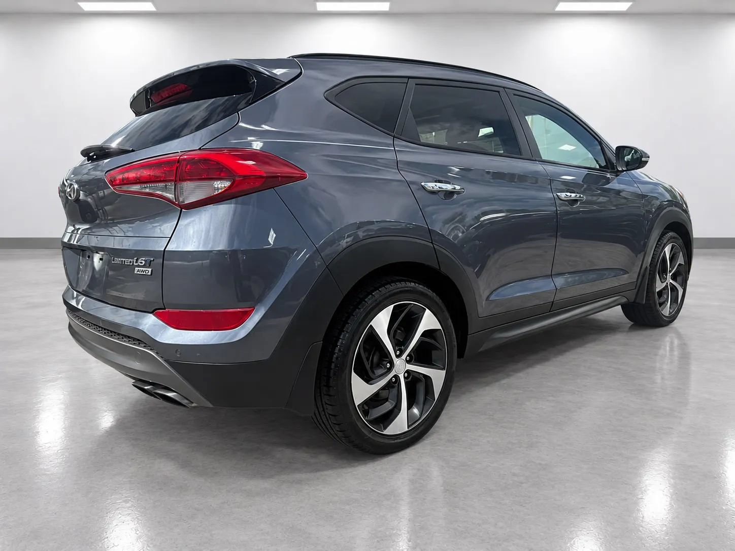Used 2016 Hyundai Tucson Limited w/ Option Group 03 AWD/4WD image 5