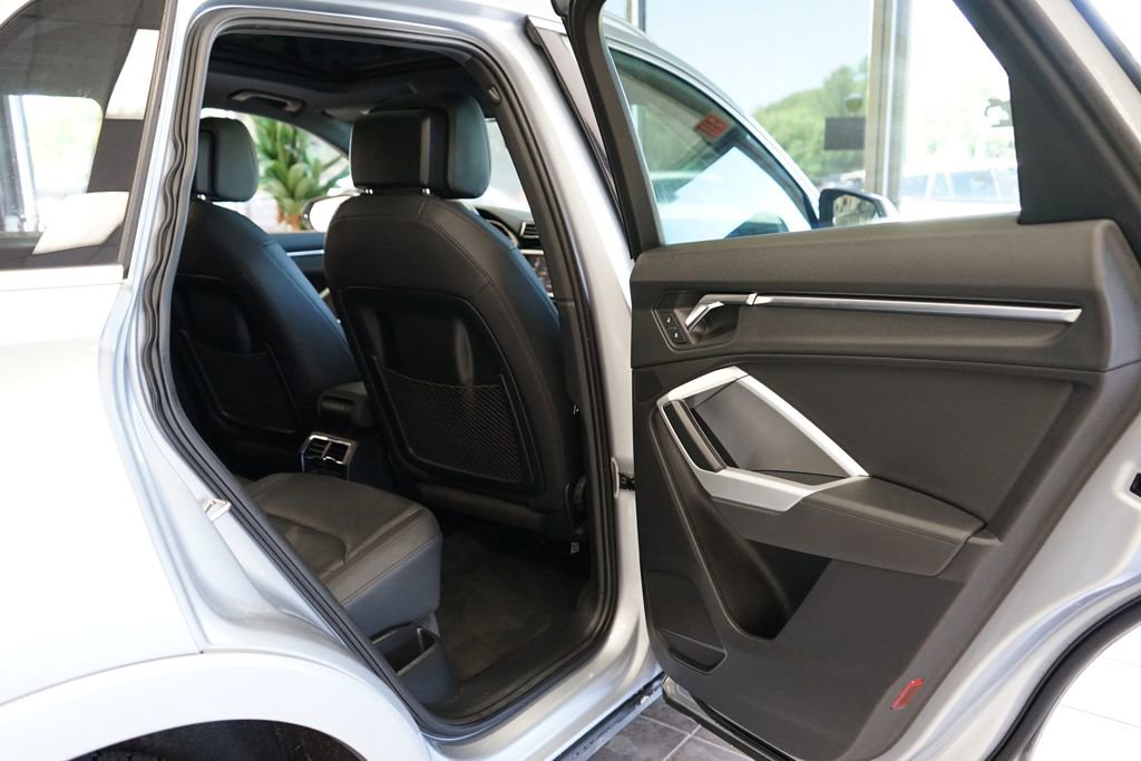 Used 2020 Audi Q3 2.0T Premium AWD/4WD image 45
