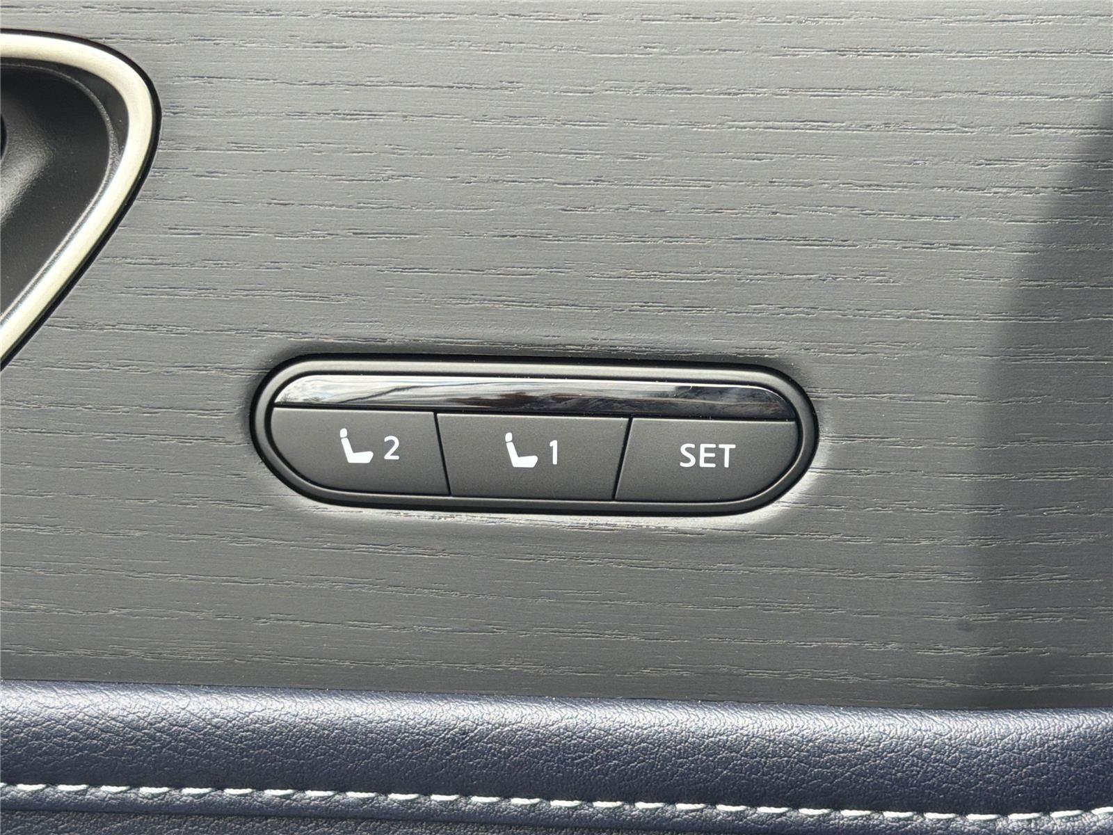 New 2026 INFINITI QX80 4WD w/ Sport Exterior Package image 21