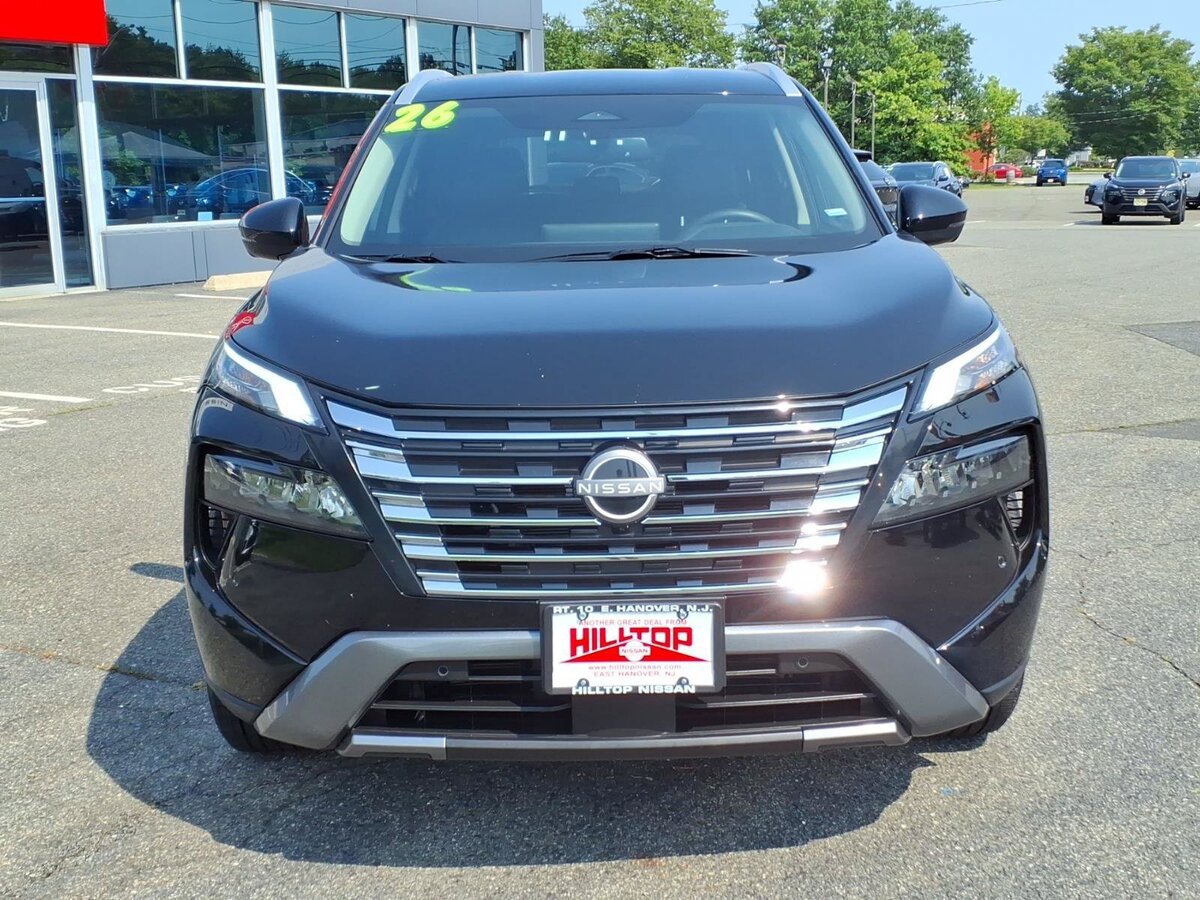 Used 2026 Nissan Rogue SL AWD/4WD image 2