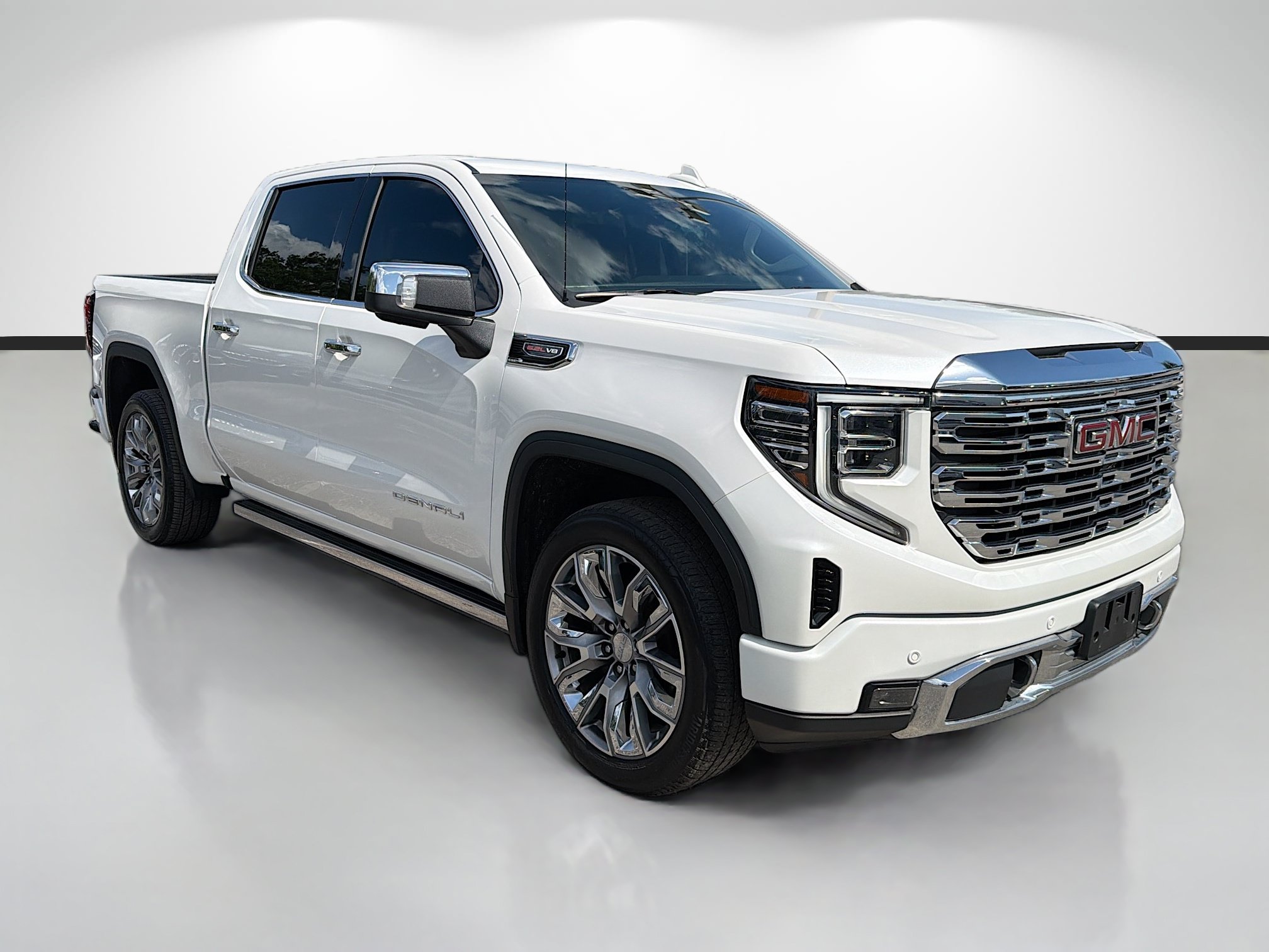Used 2024 GMC Sierra 1500 Denali AWD/4WD image 7