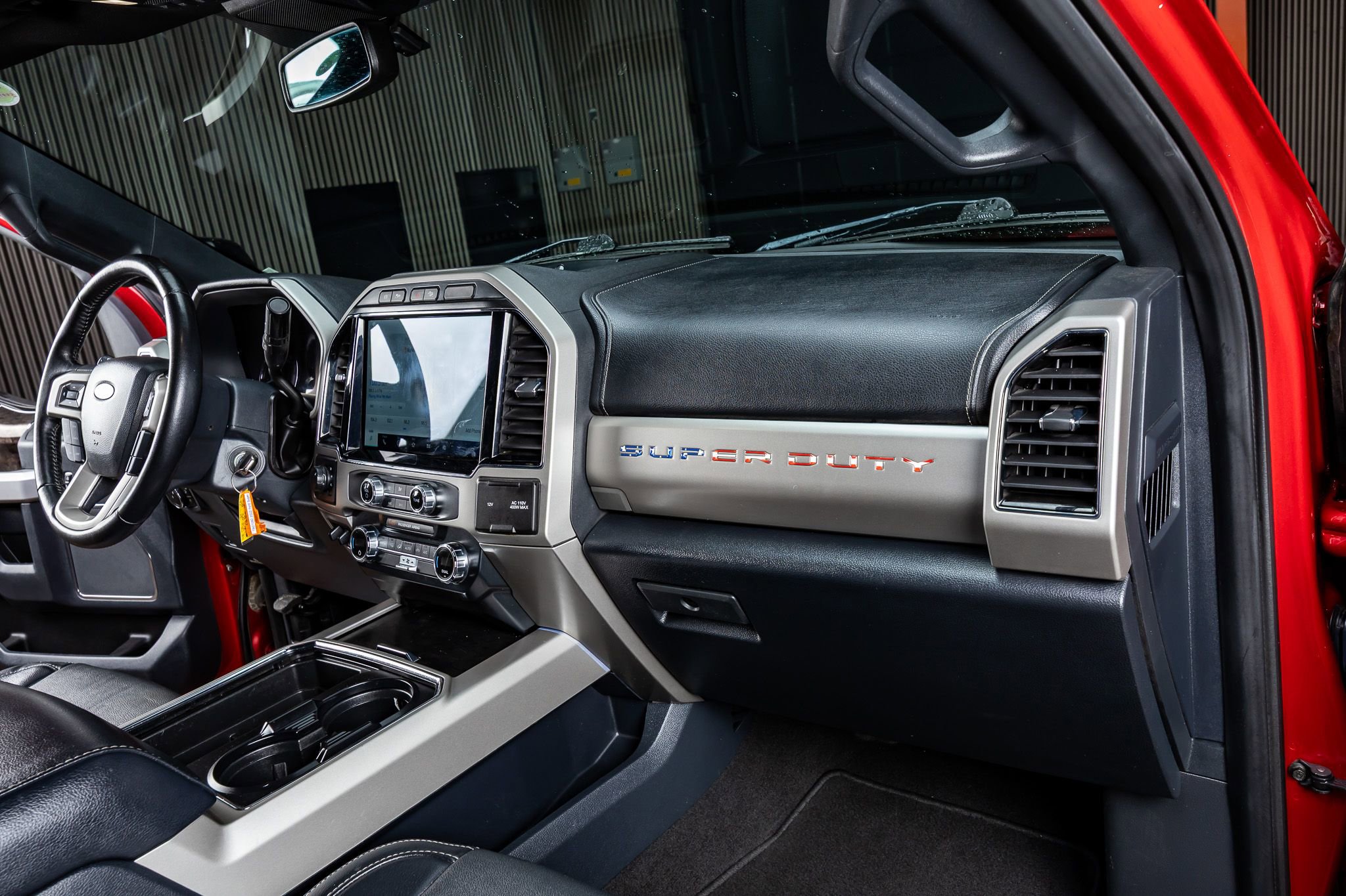 Used 2022 Ford F250 Lariat w/ Black Appearance Package image 18