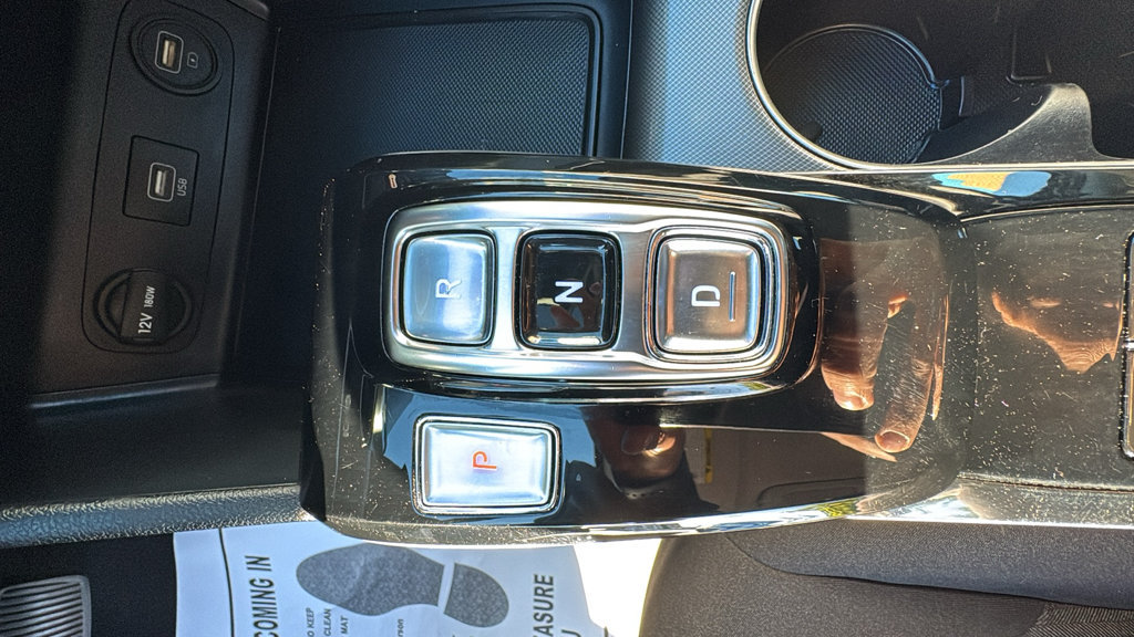 Used 2023 Hyundai Sonata SE w/ Preferred Accessory Package FWD image 23