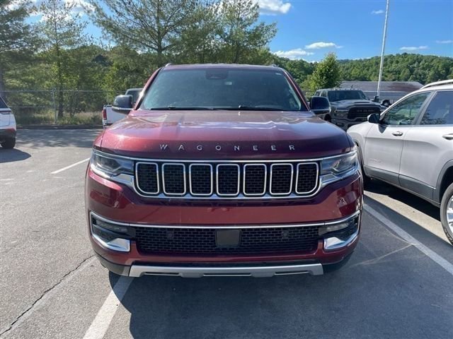 Used 2024 Jeep Wagoneer L Series II w/ Flexible Seating Group AWD/4WD image 6