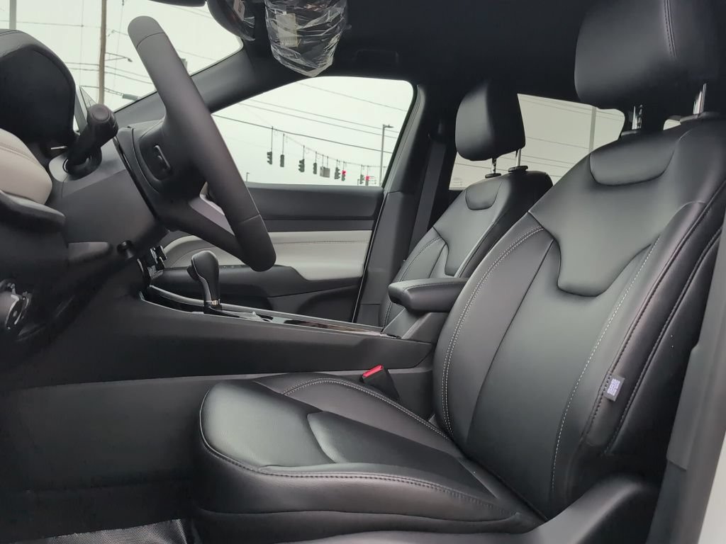 New 2026 Jeep Compass Limited AWD/4WD image 19