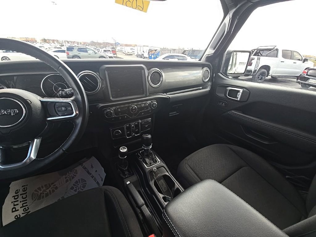 Used 2022 Jeep Wrangler Unlimited Sahara w/ Dual Top Group image 26