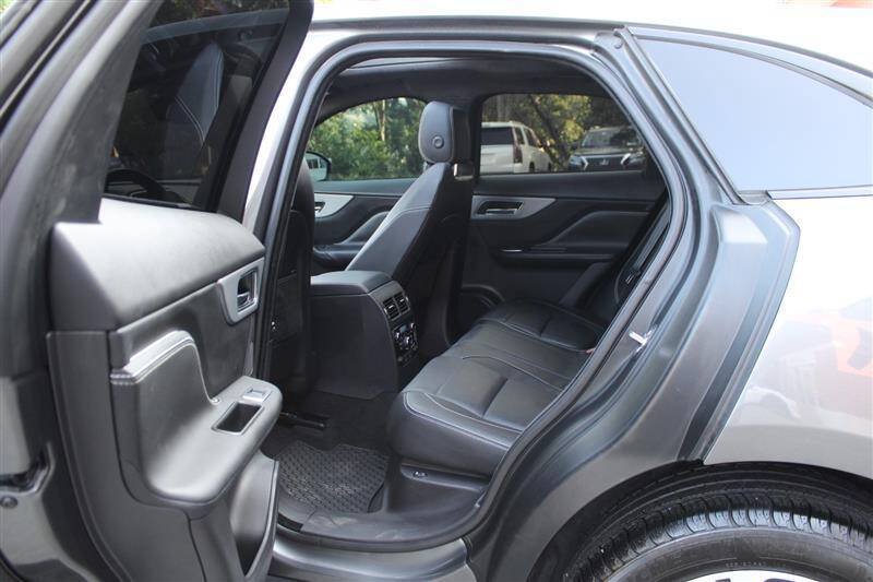 Used 2018 Jaguar F-PACE S AWD/4WD image 22