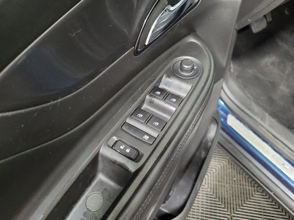 Used 2019 Buick Encore Preferred AWD/4WD image 27