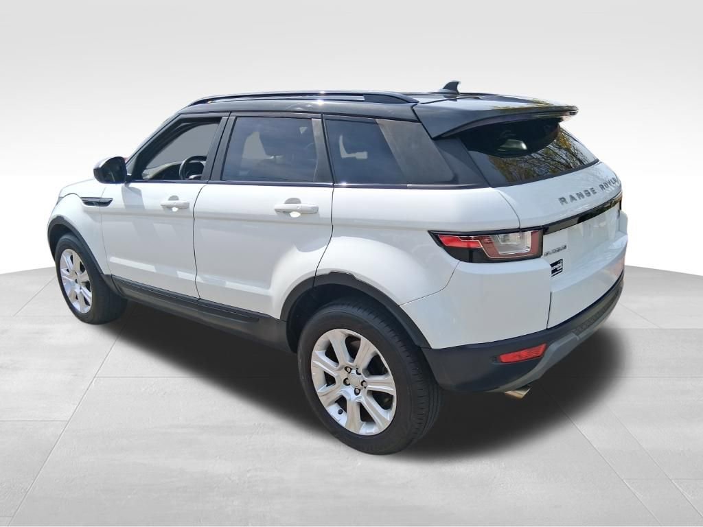 Used 2016 Land Rover Range Rover Evoque SE Premium image 3