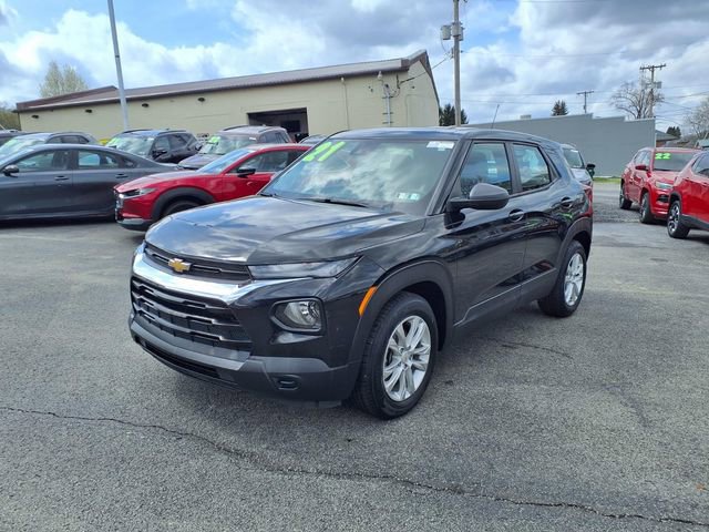 Used 2021 Chevrolet TrailBlazer LS FWD image 3