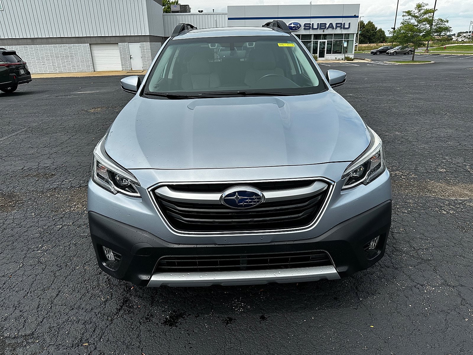 Used 2021 Subaru Outback Limited w/ Popular Package #2 AWD/4WD image 8