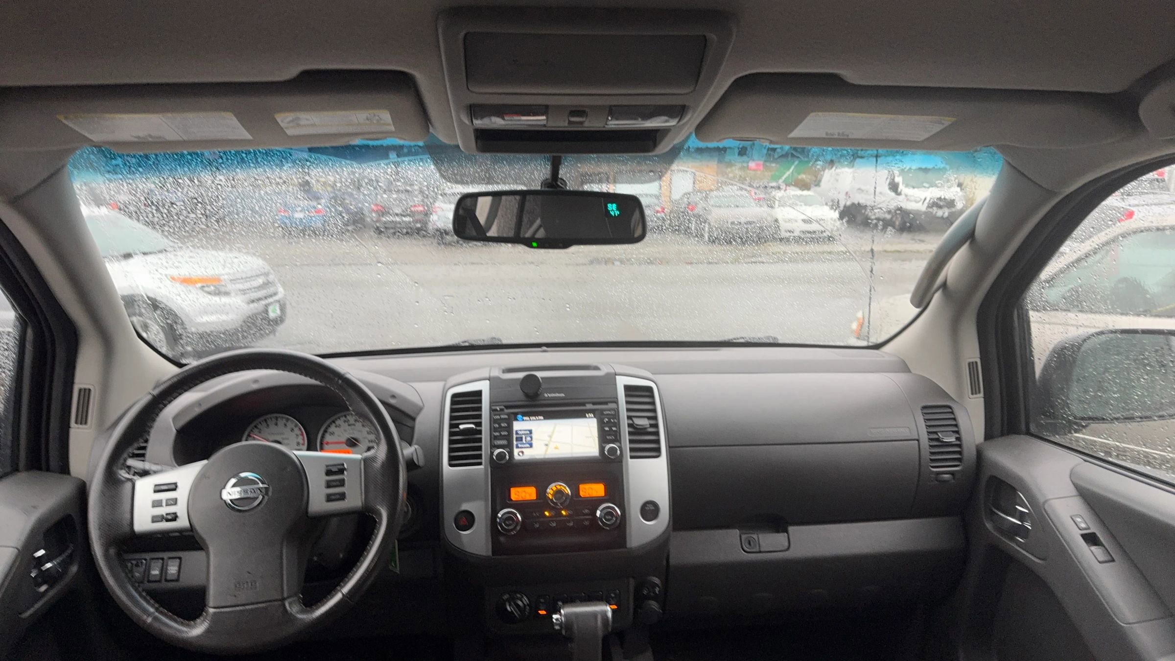 Used 2018 Nissan Frontier PRO-4X image 15