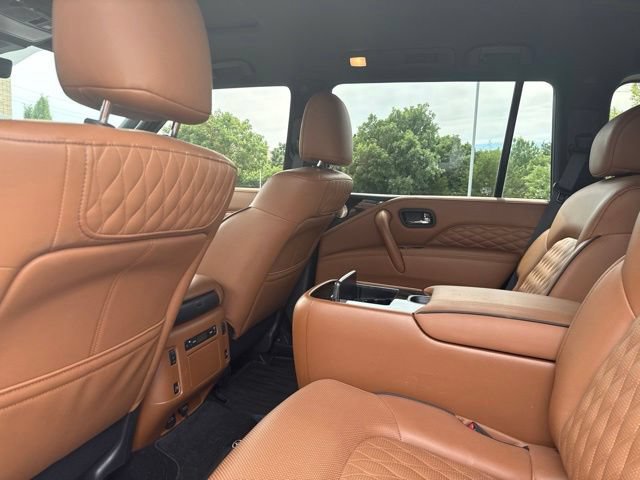 Used 2024 INFINITI QX80 Sensory AWD/4WD image 7
