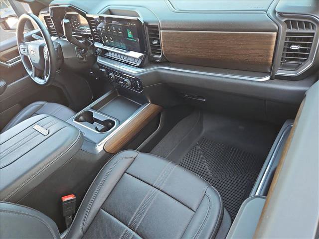 Used 2024 Chevrolet Silverado 2500 High Country w/ High Country Premium Package AWD/4WD image 21