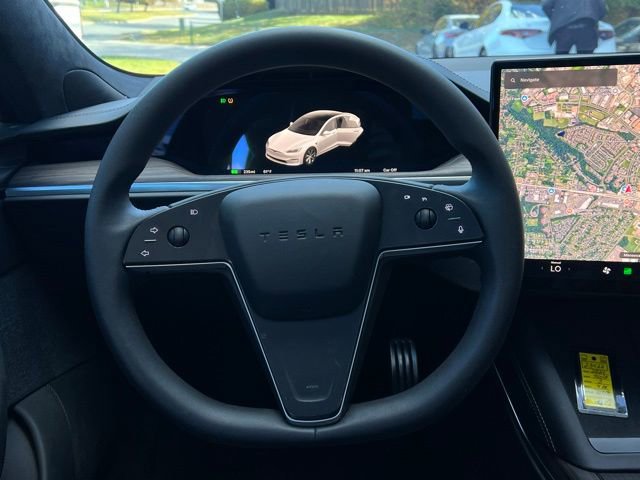 Used 2024 Tesla Model S image 28