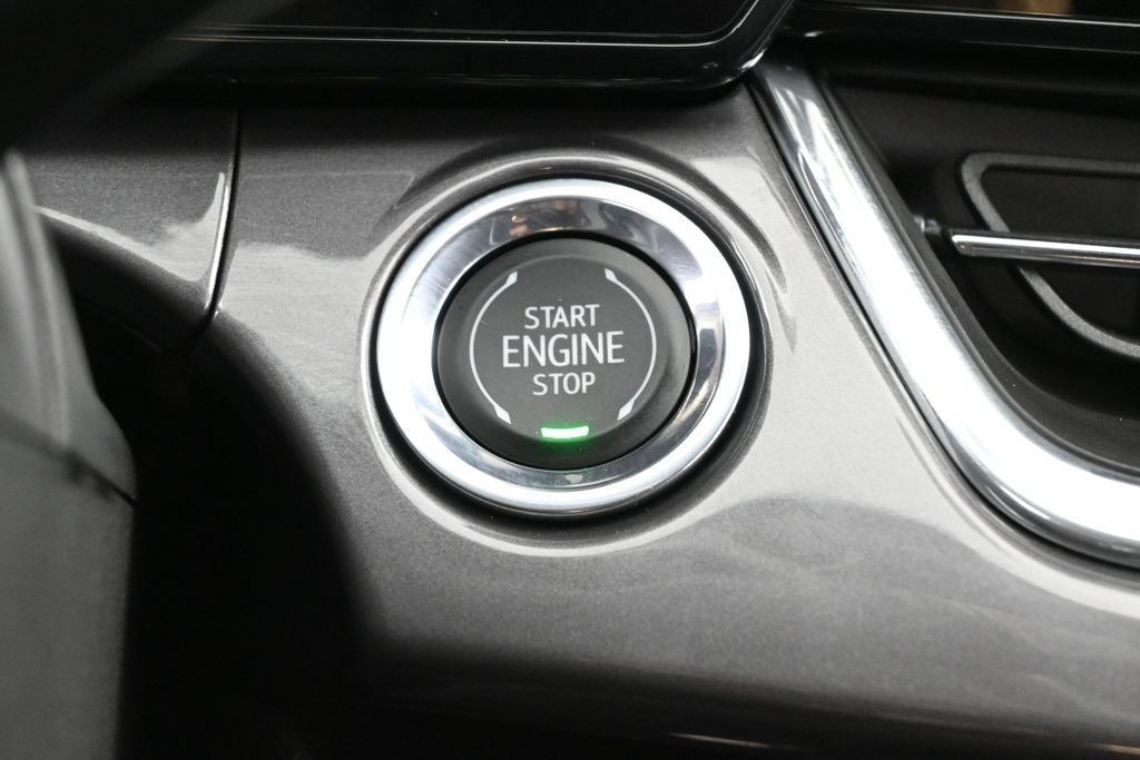 Used 2025 Chevrolet Trax ACTIV FWD image 28