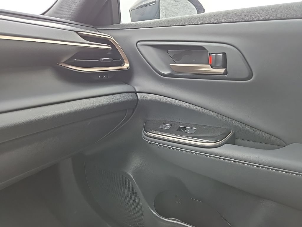 Used 2024 Toyota Crown AWD/4WD image 28