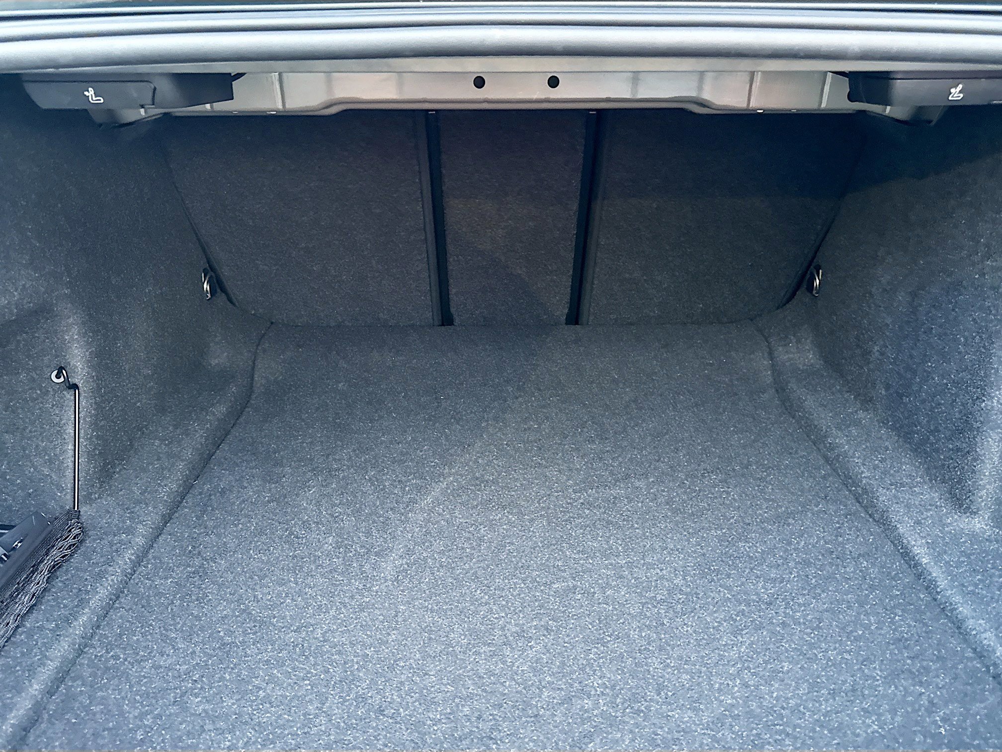 Used 2025 BMW 330i Sedan image 12