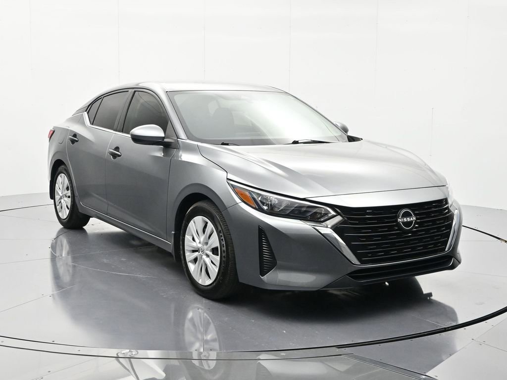 Used 2024 Nissan Sentra S image 3