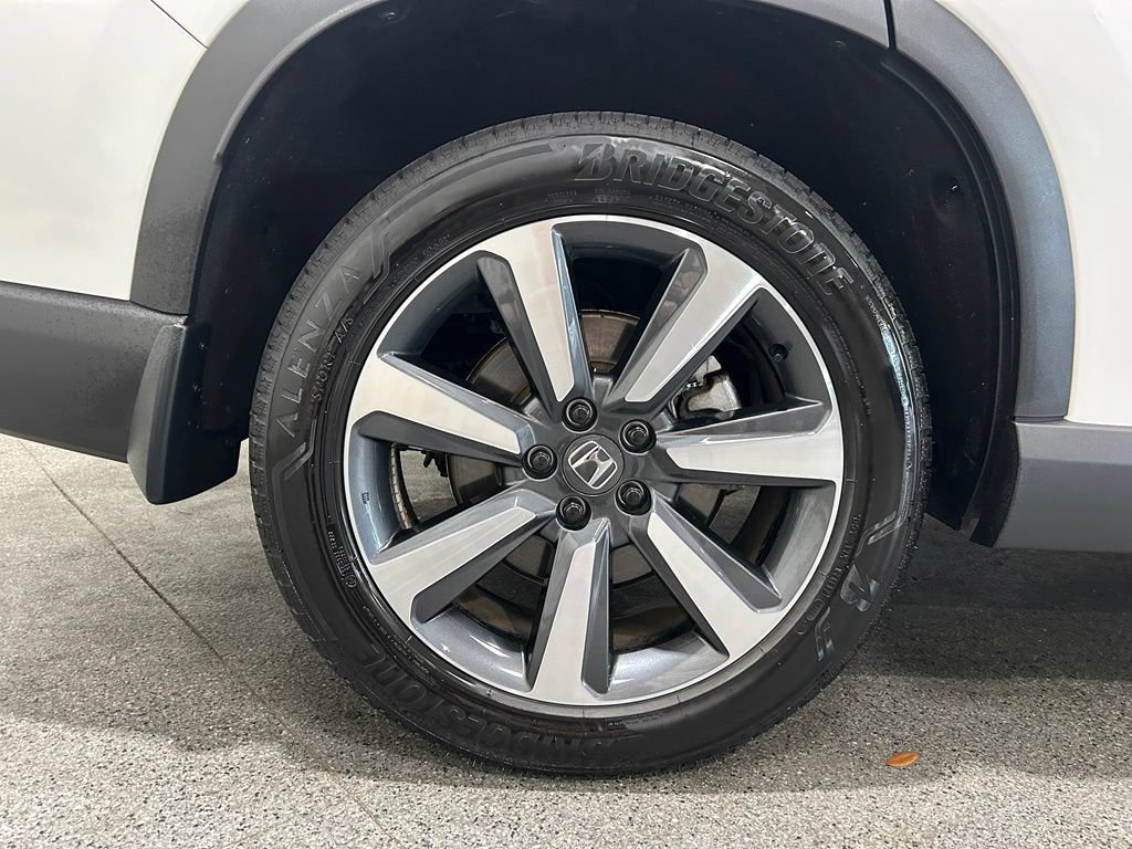 Used 2025 Honda Pilot Elite image 11