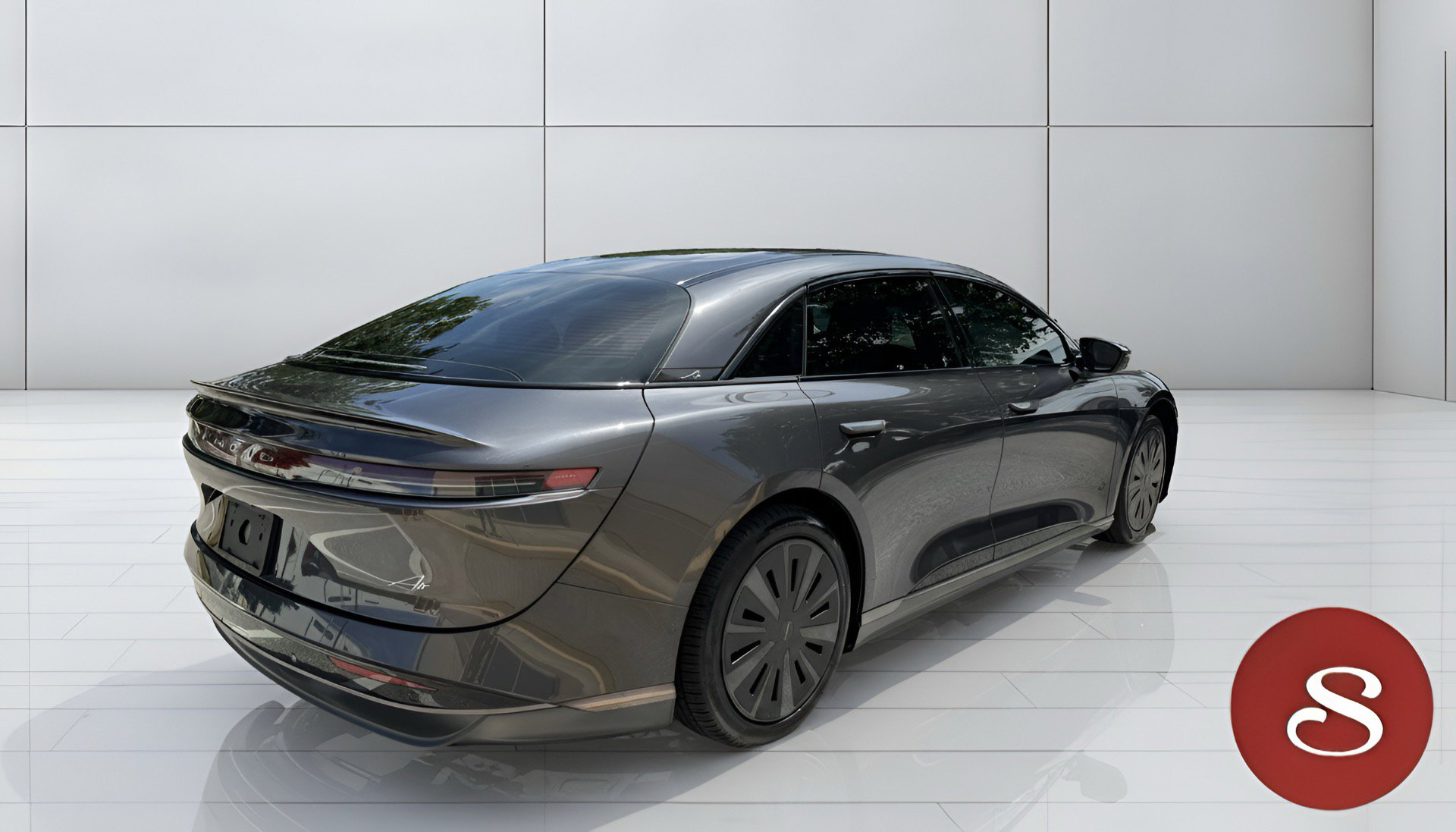 Used 2025 Lucid Air Pure RWD image 10