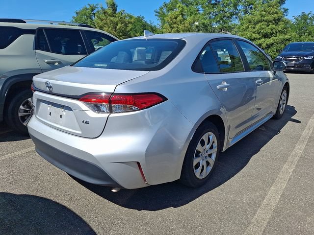 Used 2024 Toyota Corolla LE FWD image 4