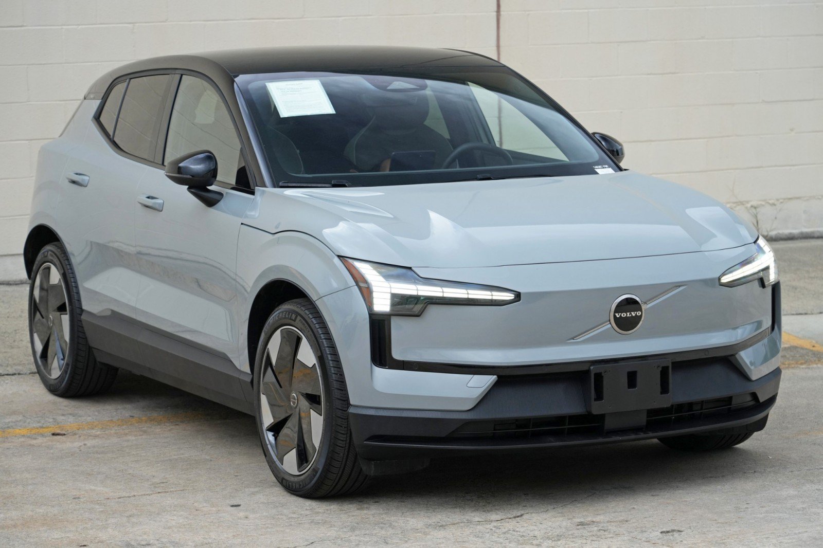 Used 2025 Volvo EX30 Plus AWD/4WD image 48