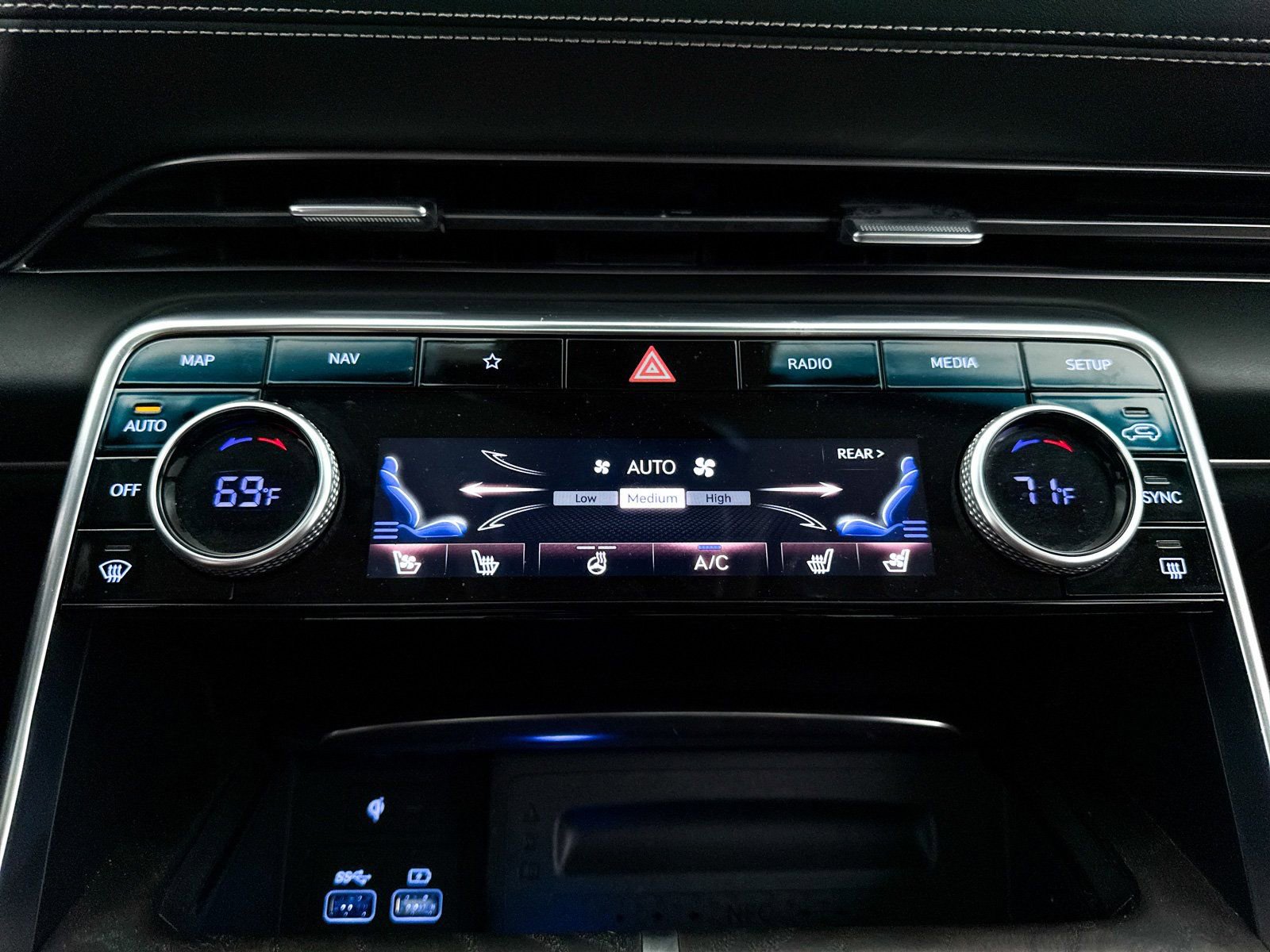 Used 2024 Genesis GV80 3.5T AWD/4WD image 40